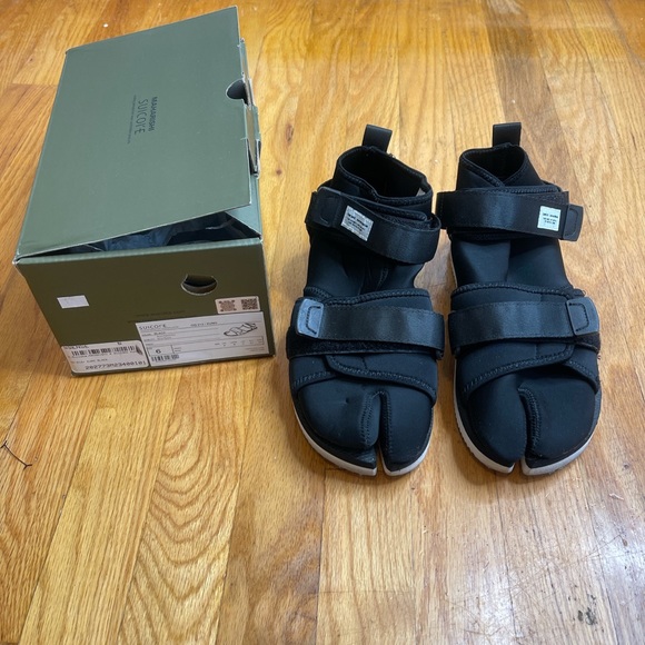 Suicoke Shoes - Suicoke X Maharishi Black Tabi Sandals